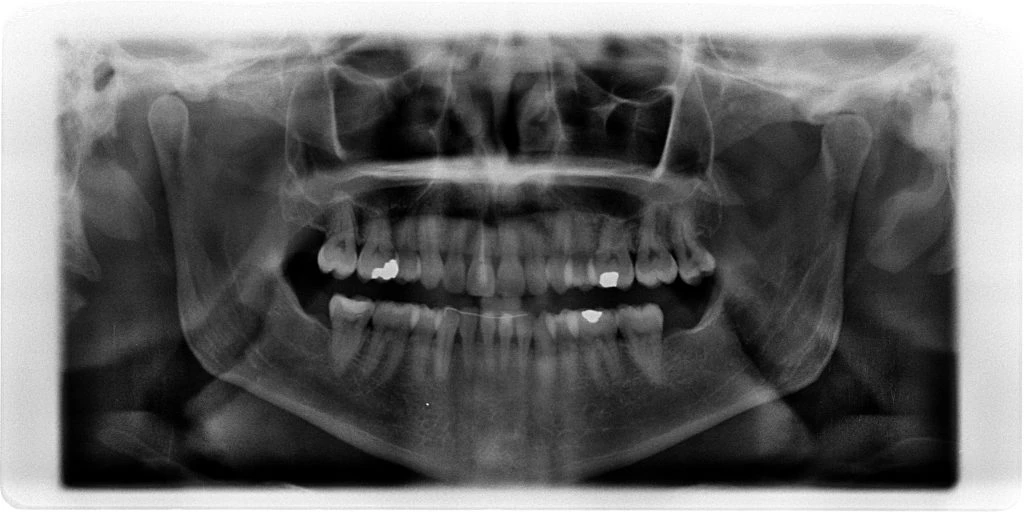 Equipamento do Consultório Médico Dentário Cláudia Simões